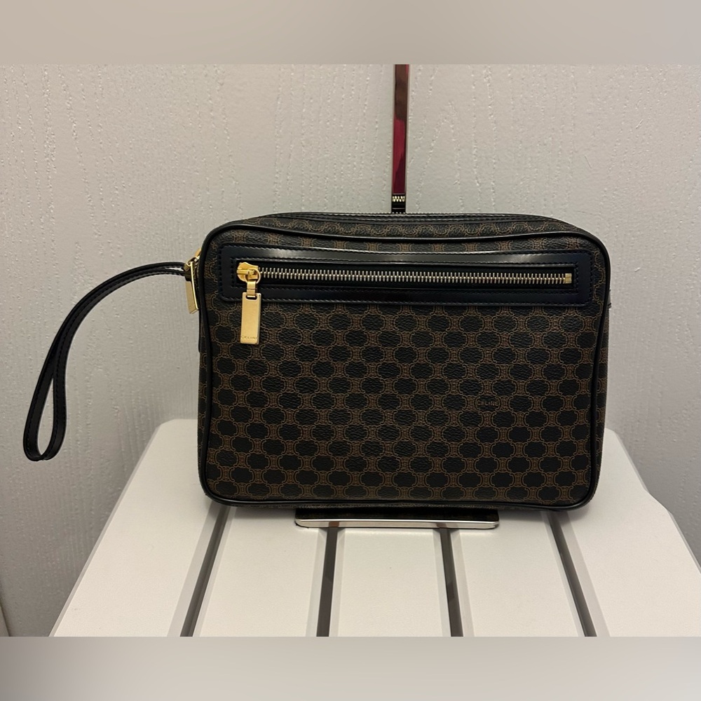 ✨Authentic Celine Clutch✨